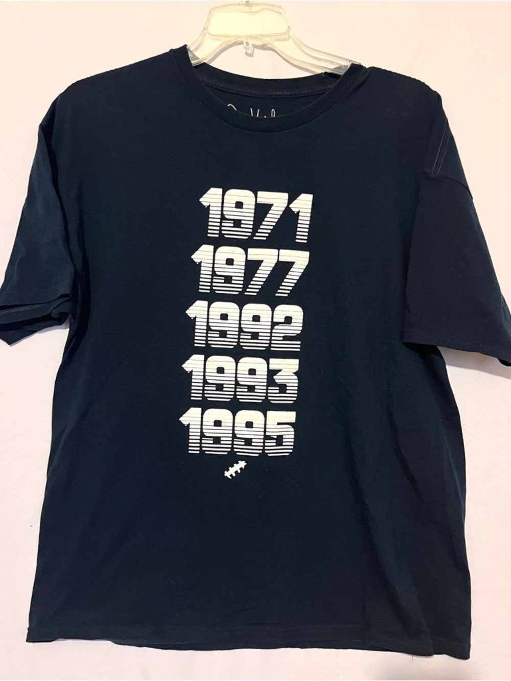 Navy Blue Graphic Men's T-Shirt with White Year Print